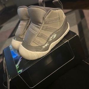 Jordan 11 crib booties